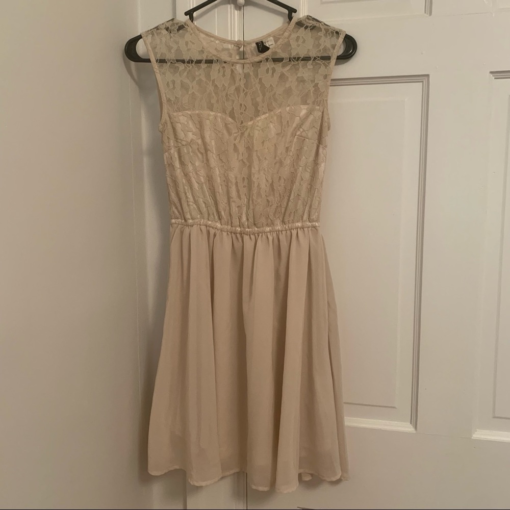 H&M Beige Lacy Dress with Sweetheart Neckline